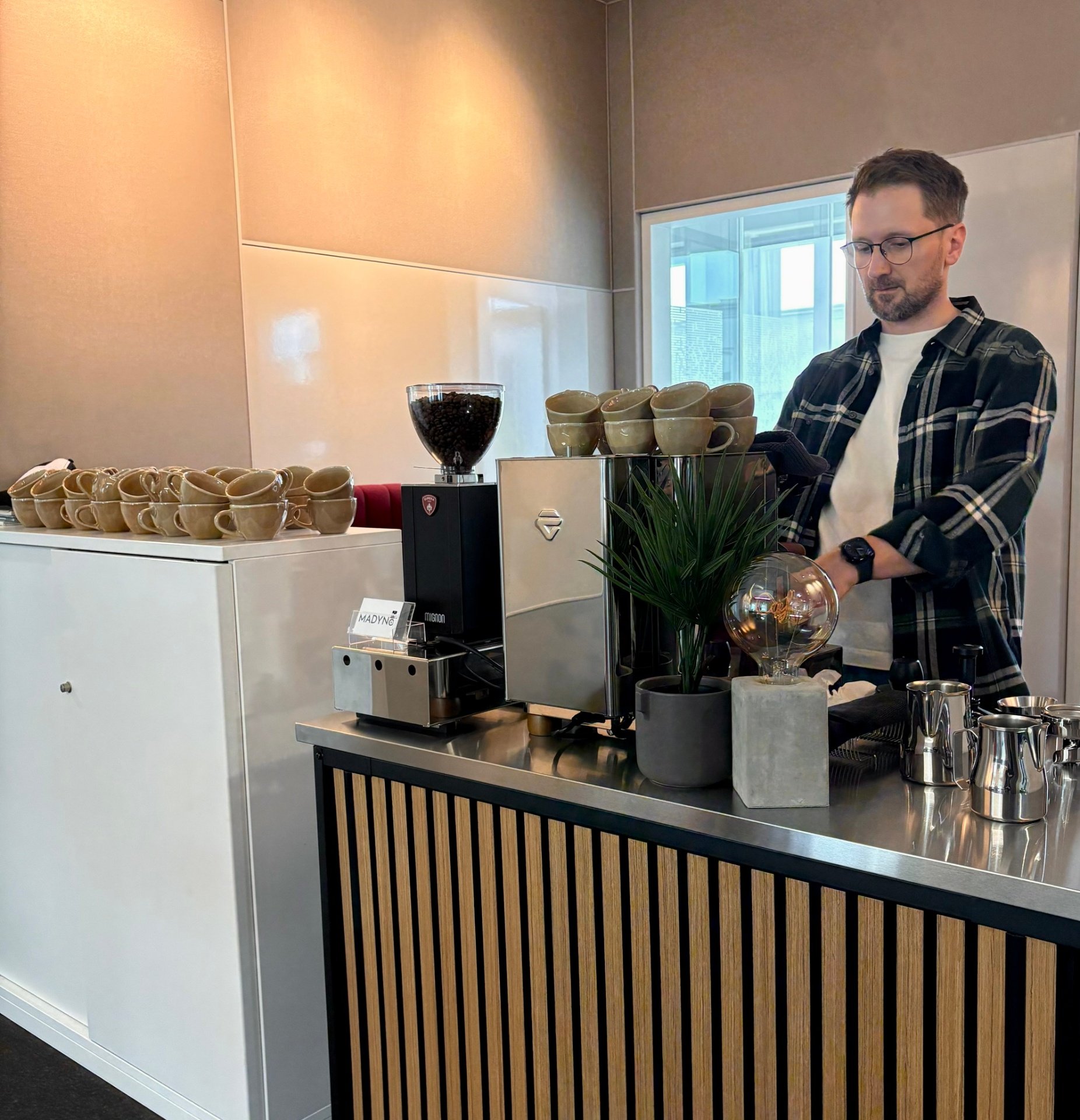 Madynio Barista-Bar Impression